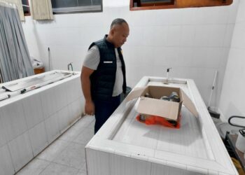 Hebohkan Warga, Jasad Bayi Laki-laki Ditemukan di Aliran Sungai Desa Kembiritan Genteng