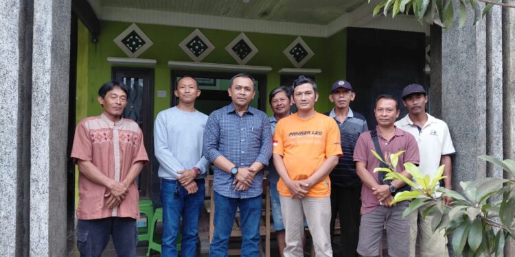 Kepala Dinas PUCKPP Banyuwangi Temui Warga Desa Kandangan dan Sarongan, Pastikan Pembangunan Jembatan Sungai Lembu Terlaksana