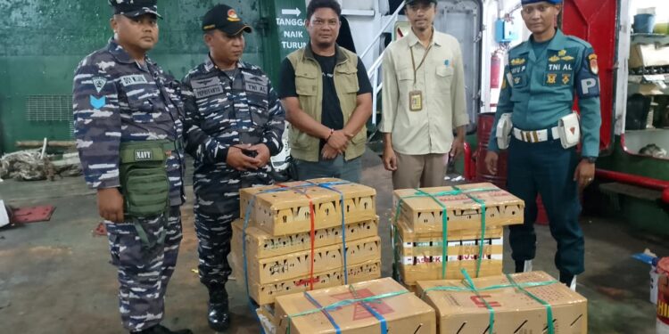 Lanal Banyuwangi Bersama Tim Gabungan Gagalkan Penyelundupan Puluhan Satwa Dilindungi Melalui Pelabuhan PT ASDP Ketapang