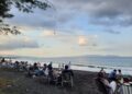 Nikmati Sore Hari dengan Pemandangan Selat Bali, Pantai Pulau Santen Banyuwangi Jadi Tempat Favorit Pengunjung